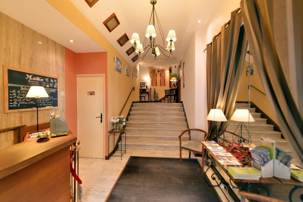 Logis Hotel Orly Alès Esterno foto