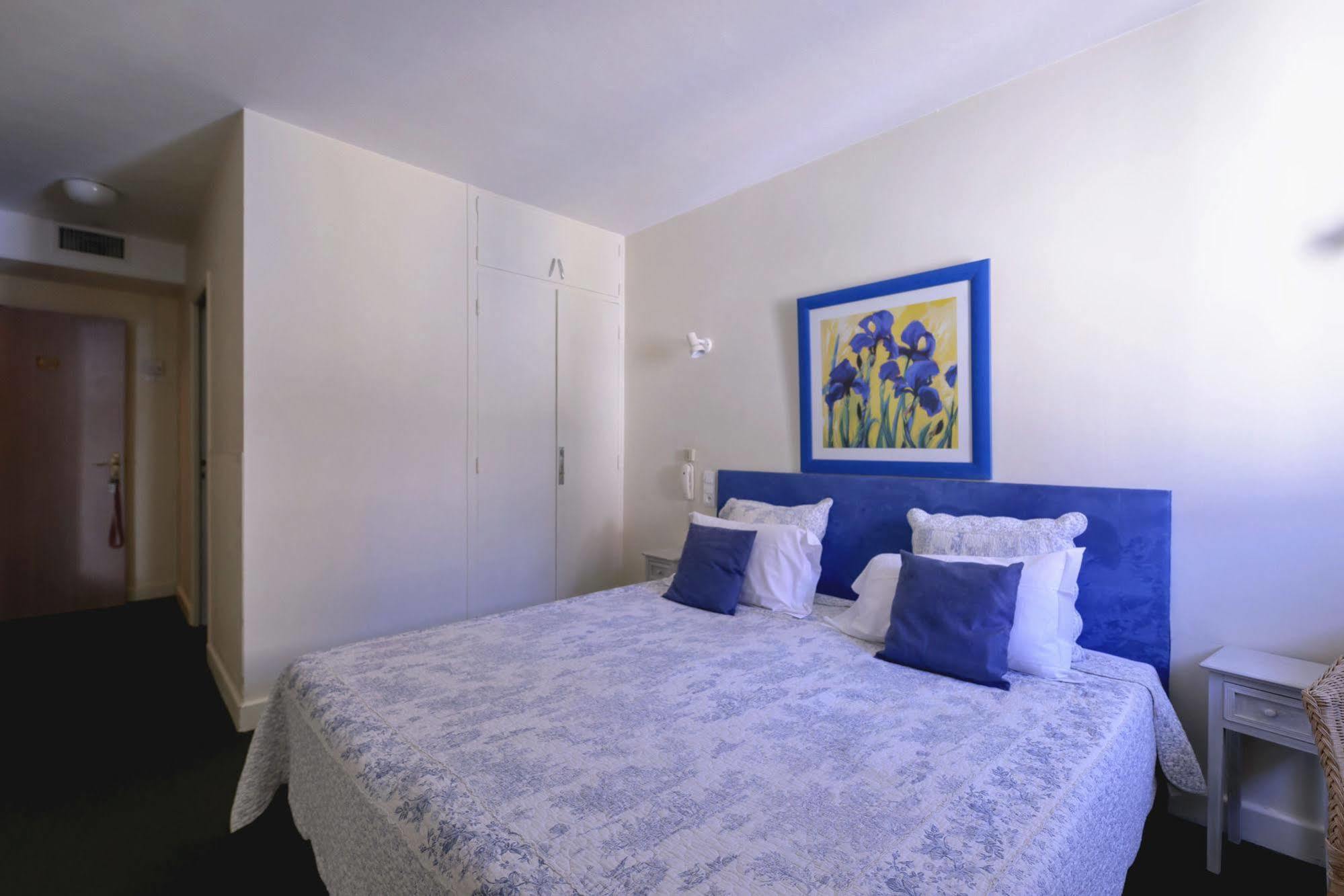 Logis Hotel Orly Alès Esterno foto